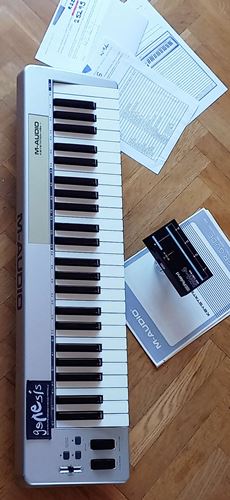 Roland-MIDI Box + Keyboard (Genesis)
